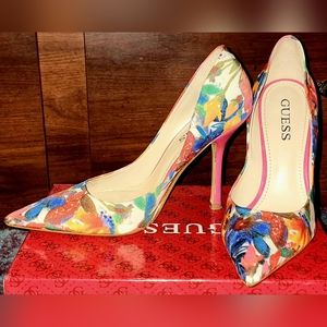 Guess Carrie10 Pink-Multi Floral Pumps